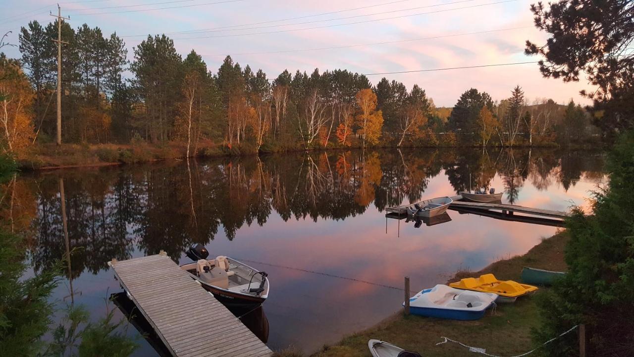 All Star Resort Madawaska ภายนอก รูปภาพ